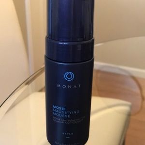 Moxie magnifying mousse